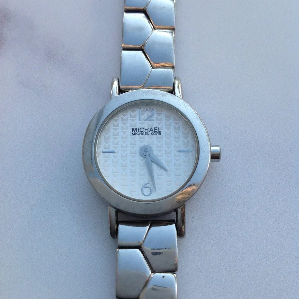 Michael Kors Watch Branded Face Silver Bracelet for Ladies